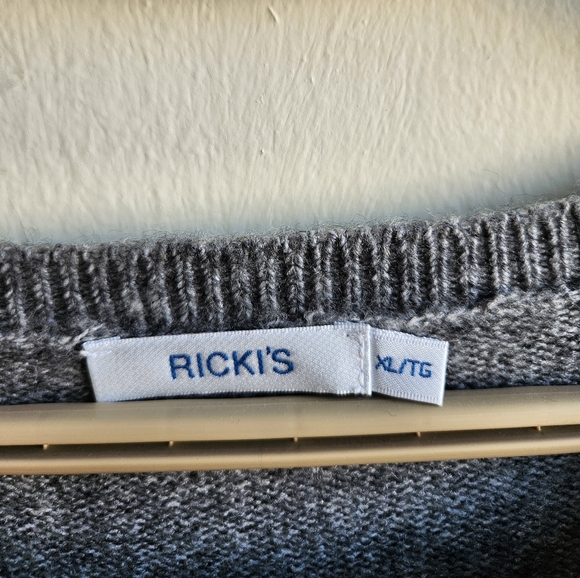 Rickis Polar Bear Knit Sweater - Picture 3 of 4